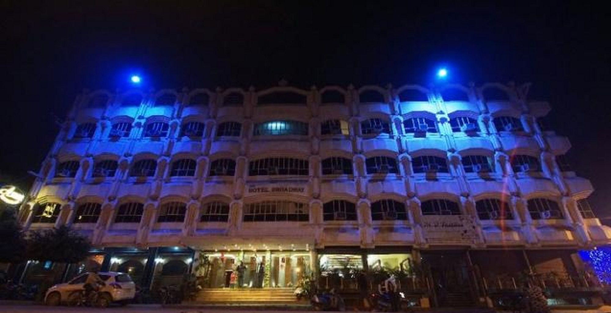 Oyo 2054 New Hotel Broadway พาราณสี ภายนอก รูปภาพ