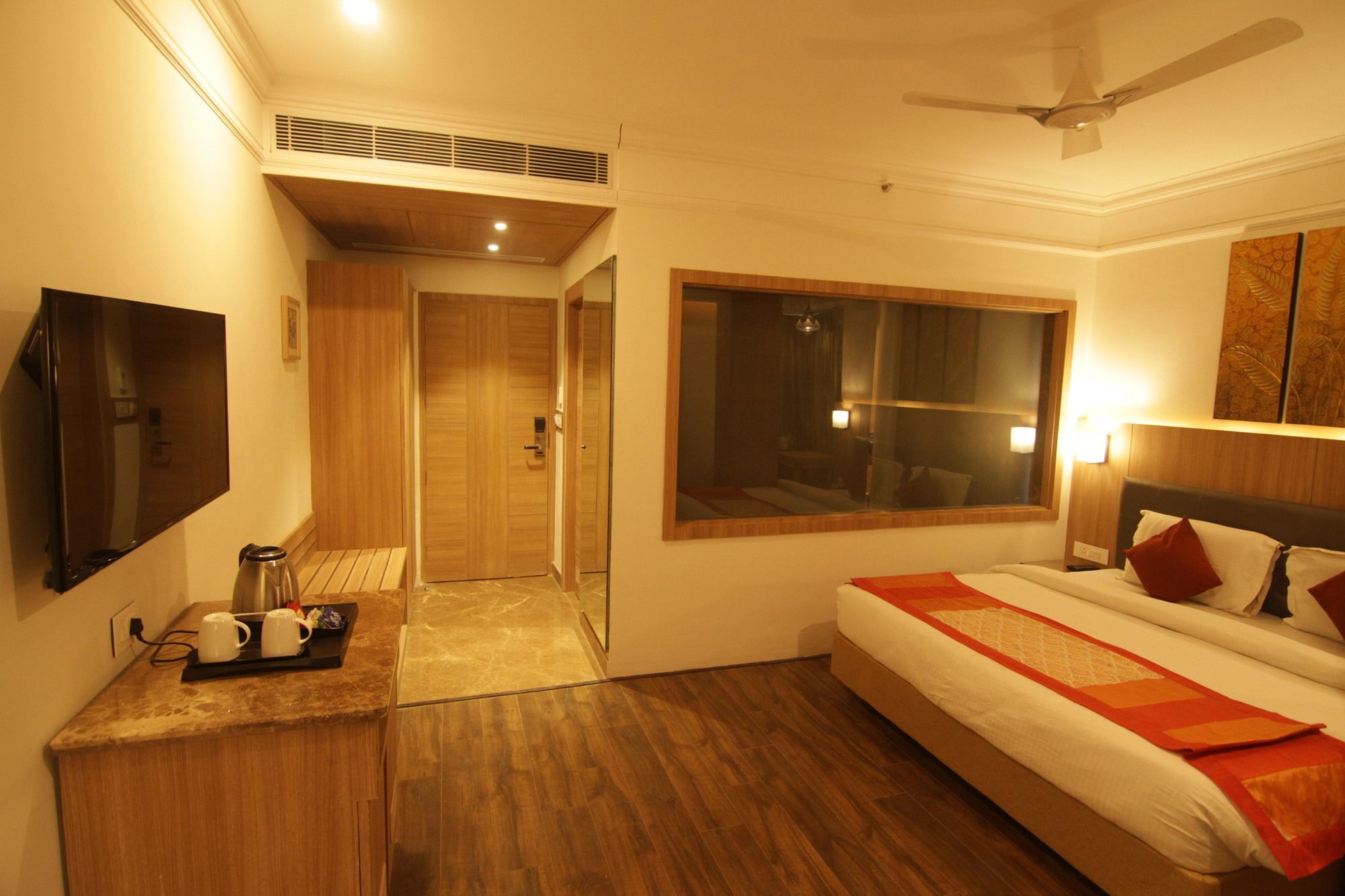 Oyo 2054 New Hotel Broadway พาราณสี ภายนอก รูปภาพ