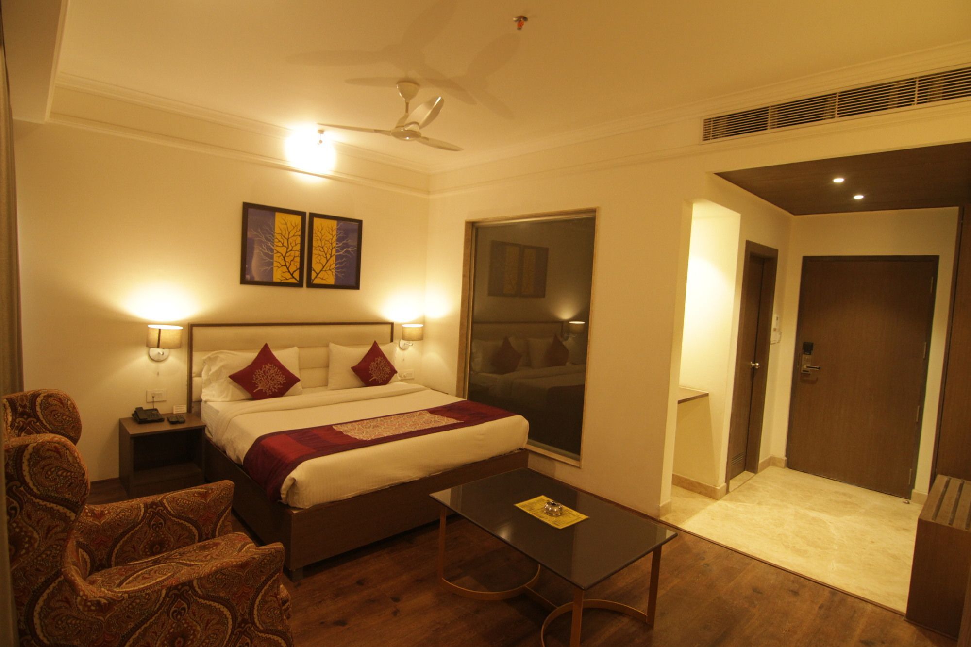Oyo 2054 New Hotel Broadway พาราณสี ภายนอก รูปภาพ